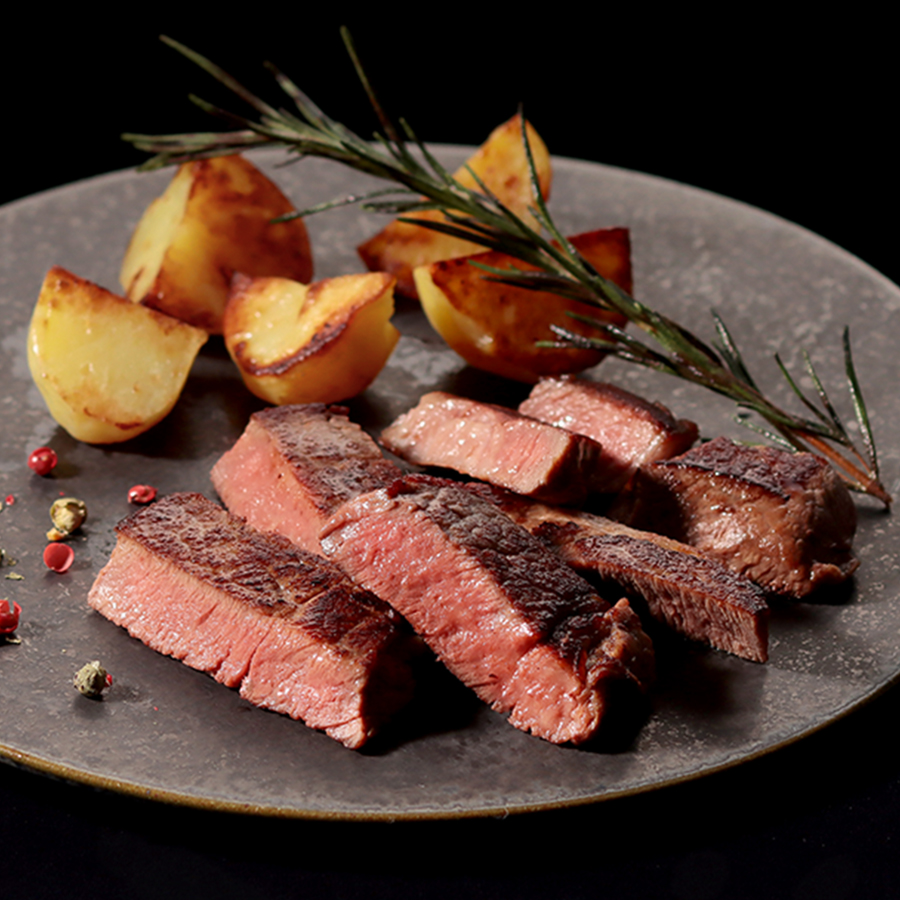 ＜小島食品／澤井牧場＞A４等級以上「近江牛」赤身ステーキ用（ヒレ）100g×２（計200g）