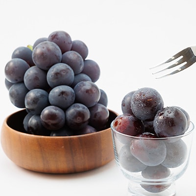 【2025年発送】岡山県産ニューピオーネ1.0kg以上(2房)【配送不可地域：離島】