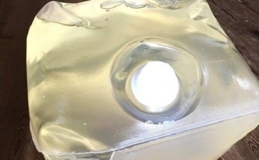 
                  塩丸 苦汁 にがり 18リットル 18L 海水 塩 天日塩 ミネラル 豊富 調味料 料理 職人 手作り ふるさと納税にがり ふるさと納税調味料 高知 黒潮町 [1174-2]
                