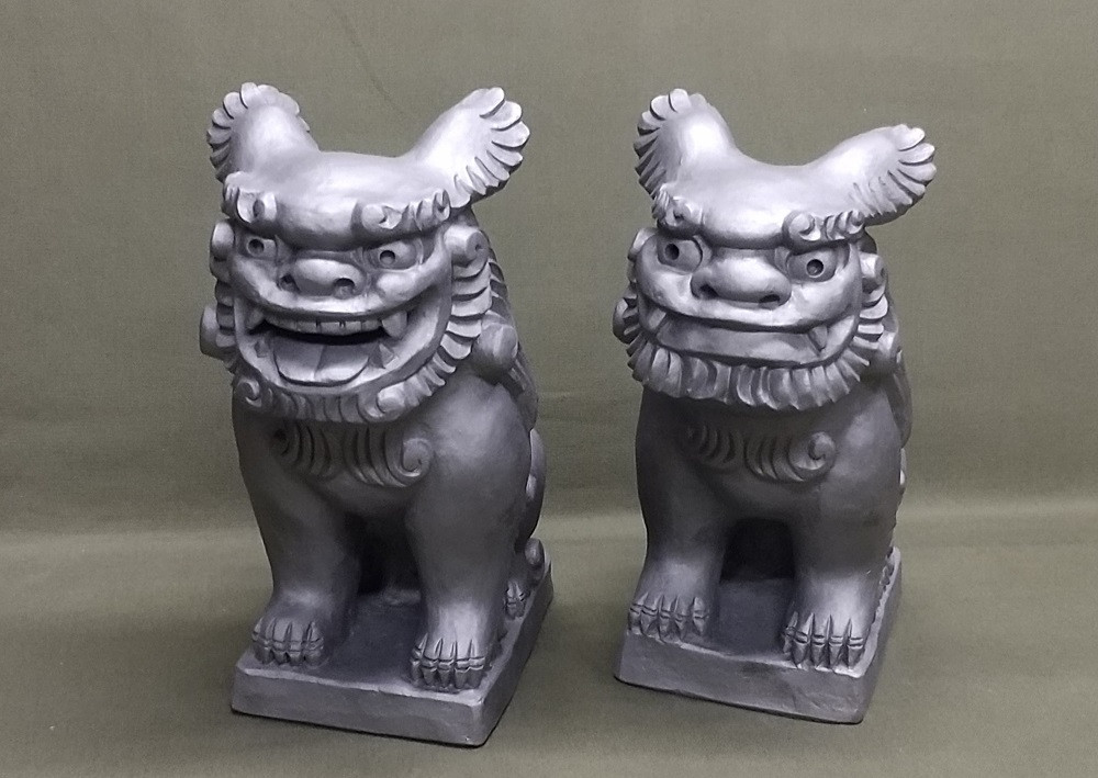 
            伝統工芸士の鬼師が作る 『シーサー 小サイズ 2体 』 狛犬 獅子 1対 開運 魔除 三州鬼瓦 工芸品 H064-032
          
