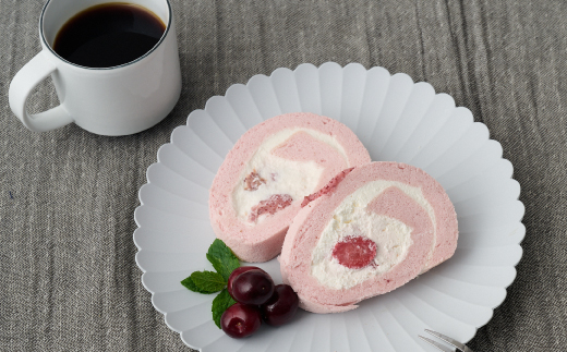 【プレミアム米粉ロールケーキ】贅沢いちごロール【グルテンフリー 保存料不使用 贈り物 お歳暮 お中元 お祝】(H053297)