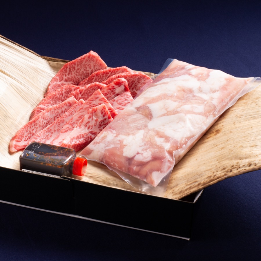松阪牛焼肉カルビ(200g)と松阪牛ホルモンミックス(400g)