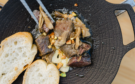 【GIBIER CAMPUS】鹿肉ステーキの缶詰(3缶)　ジビエ 鹿肉 缶詰　岐阜市 / ひょうたん姉妹[ANCJ011]