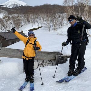 酸ヶ湯温泉 八甲田のブナ林、そして地獄沼を巡るSnowHikeツアー1名様【体験時間:約2.5時間】【1523133】