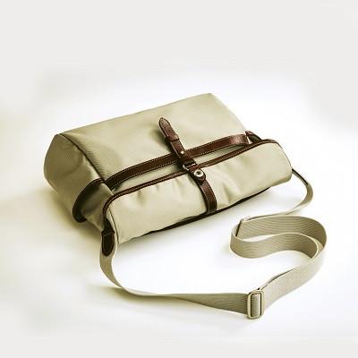 ふるさと納税 豊岡市 豊岡鞄 KANEDAITO RVKショルダーM 561011ベージュ |  | 02