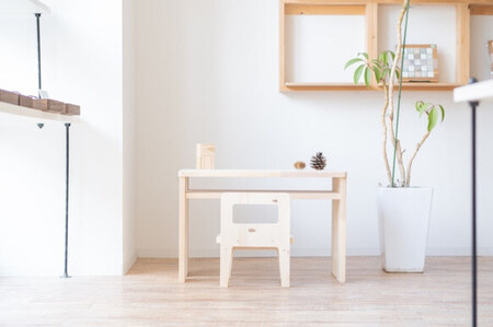 建築端材でつくったキッズチェア＆テーブルセット（高さ18㎝）こども 机 イス チェア テーブル イス 手作り テーブル チェア イス