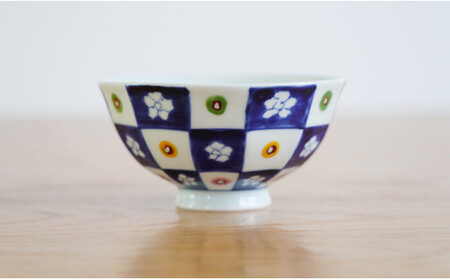 A11-19 皓洋窯 食と暮らし、心も彩る日々の器 面取飯碗「市松紋」