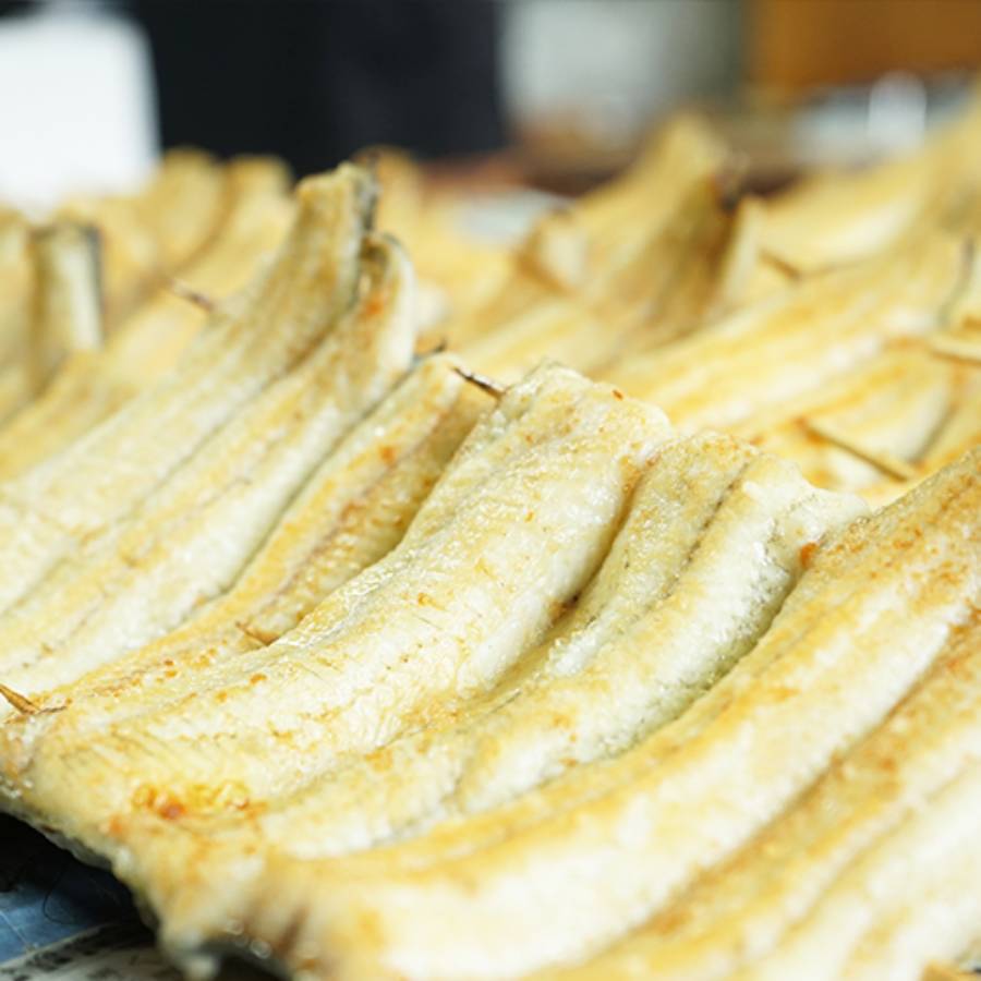 ＜ヤママツ村田商店＞血抜き締め国産うなぎ　規格外500～550ｇセット500～550g（500g補償）5～7本程度