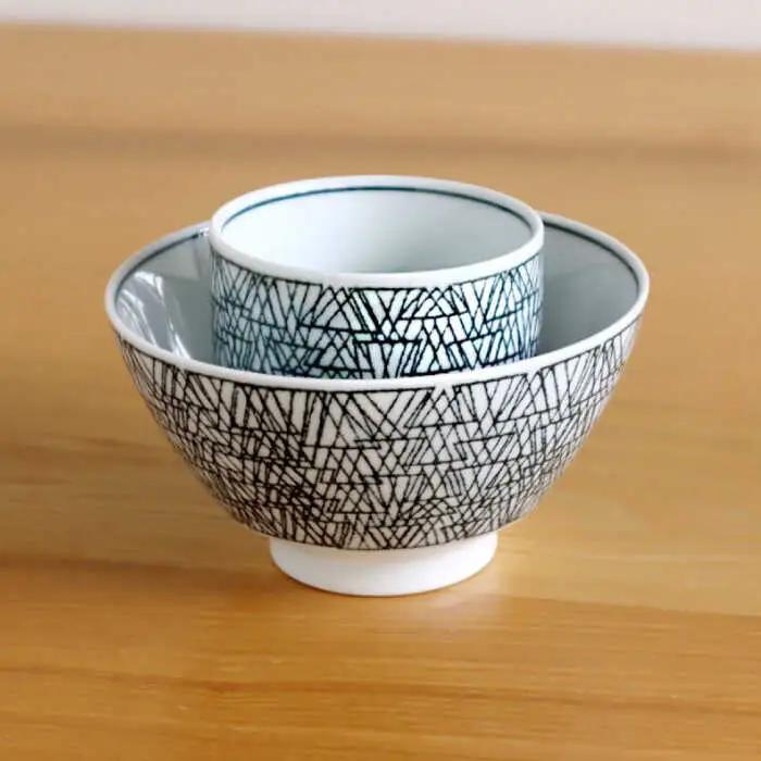 【白山陶器】【グラフ】飯碗(大)と湯のみ猪口 くろがねセット【波佐見焼】[TA166]