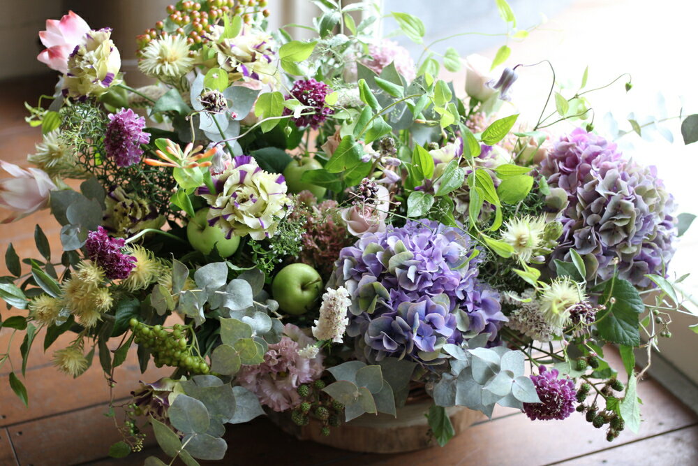 【ふるさと納税】【定期便　全3回】フラワー アレンジメント　おまかせアレンジメント L 花屋ジヴェルニー 花 ギフト お祝い 誕生日 プレゼント 生花 静岡県 清水町 かわいい おしゃれ 季節