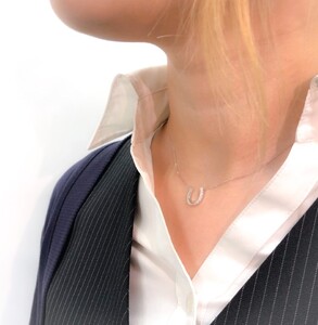 Pt900 ダイヤ馬蹄ネックレス CN-293