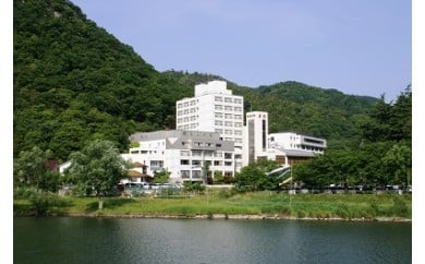 
F-5 たつの市国民宿舎ペアお食事券（お土産付き）
