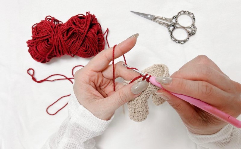 雑貨 ほっこり寄り添う あみぐるみの着せ替え セット ねこちゃん あみぐるみ 