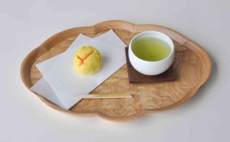 木製 トレー お盆 無垢材 天然 素材 タモ玉杢 トレイ 和風 おぼん テーブル コーディネート フラワーベース インテリア キッチン 雑貨 市川木工 藤枝家具 木材 木工 おしゃれ 家具 雑貨 イン