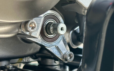 CT125（JA65） シフトガイド　タイプ3 / カスタム バイクカスタム カスタムパーツ CT125 しなり防止 シールベアリング シフトチェンジ 亀山市/有限会社ギルドデザイン[AMAA042]