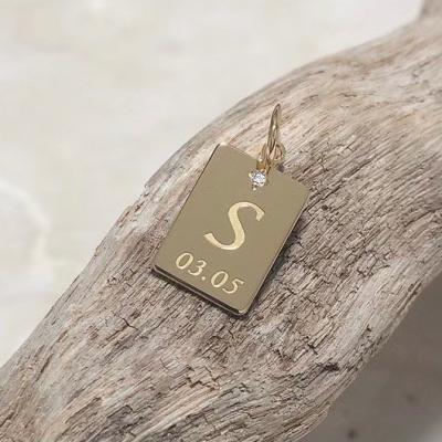 ふるさと納税 甲府市 K10　メモリアルペンダント【スクエア】 |  | 01