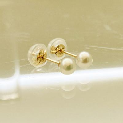 ふるさと納税 伊勢市 アコヤ真珠3.5mm　K18 スタッドピアス 1730 |  | 01