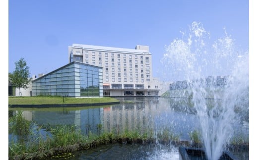 【癒しのリゾート・加賀の幸　ホテルアローレ】平休日1泊2食付　ペア宿泊券《ラグジュアリーツイン》