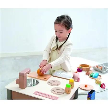 東郷町公式キャラクター【トッピィ】ロゴ入りインテリアになじむ日本製ままごとキッチン -すみいろ-【1605382】