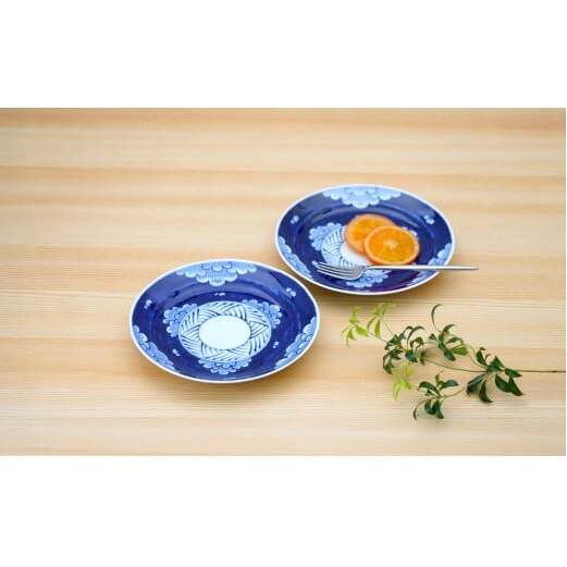 有田焼 外濃三方牡丹 6.5寸皿 19.5cm 2枚セット【そうた窯】食器 器 うつわ 皿 中皿 プレート デザート皿 菓子皿 2枚 セット 染付 ブルー 手描き 35000円 電子レンジ対応 A35