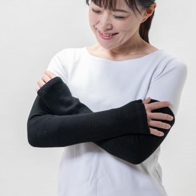 ふるさと納税 泉大津市 天然の美容繊維　シルク　アームウォーマー　ブラック　男女兼用 |  | 02