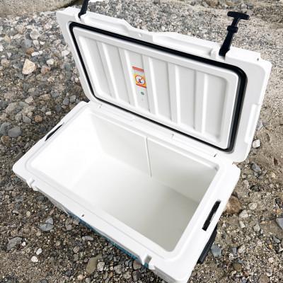 ふるさと納税 いなべ市 オリジナルマット(SeaDek)付ハードクーラーボックス　(サイズ:65L)　カラー:ホワイト |  | 01