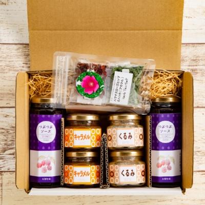 ふるさと納税 紋別市 太陽牧場の無添加『ブラックベリーの「つぶつぶソース」』と『ミルクジャム』詰め合わせ |  | 02