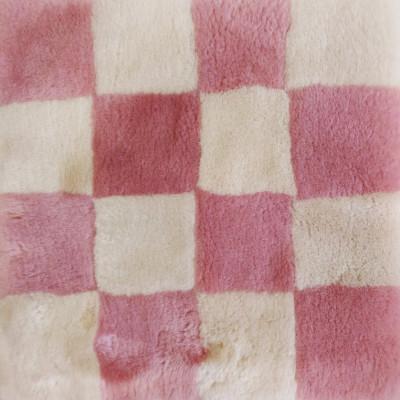 ふるさと納税 桜井市 【ピンク】ムートンクッション Sサイズ(40×40cm　毛長:25mm)3枚 |  | 02