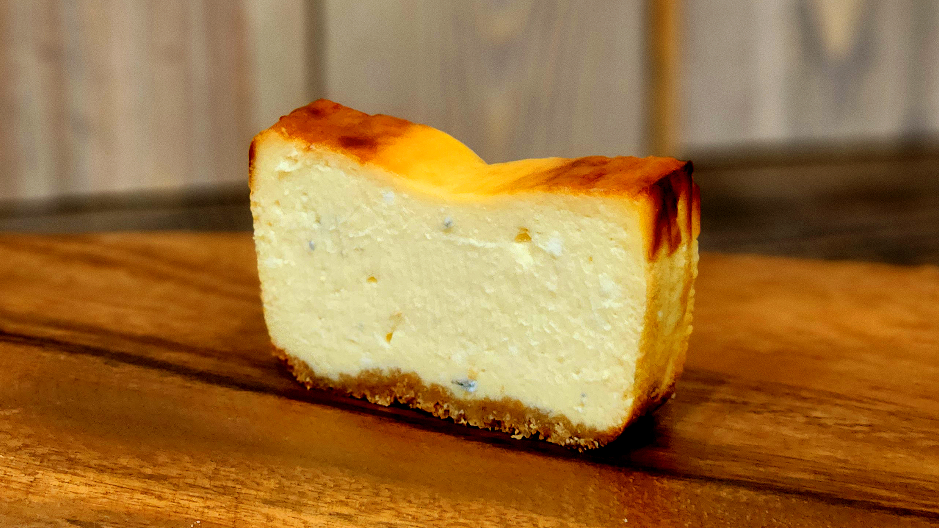 1624　ゴルゴンゾーラと蜂蜜のベイクド　チーズテリーヌ　1本　FROM　伊勢志摩　ふるさと納税　スイーツ　チーズケーキ　デザート　菓子　テリーヌ　濃厚　蜂蜜　はちみつ　バニラ　卵　生クリーム　バター