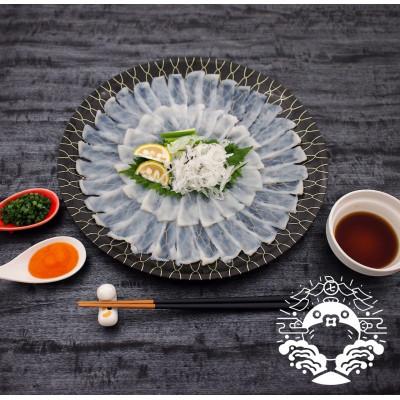 ふるさと納税 壱岐市 【毎月定期便】特選トラフグ刺身セット(4〜5人前)全3回 |  | 01