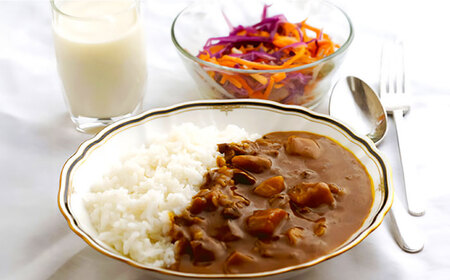 よこすか海軍カレー 6個入り  レトルトカレー ギフト 化粧箱 カレー レトルト 海軍カレー 横須賀【ヨコスカマルシェ・koshikiya（株）】 [AKGO005]