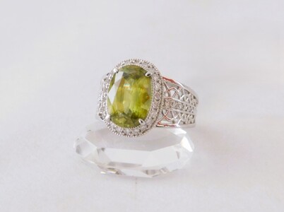 【一点もの】Pt900　スフェーン（4.86ct）ダイヤモンドリング　K53　K06094-H