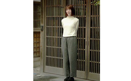 【ふるさと納税】メリノン・ツィードテーパードパンツ