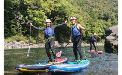 【半日ツアー】四万十川の絶景と急流を体験！四万十川ラフティングツアー　大人2名、小人1名／Mng-10