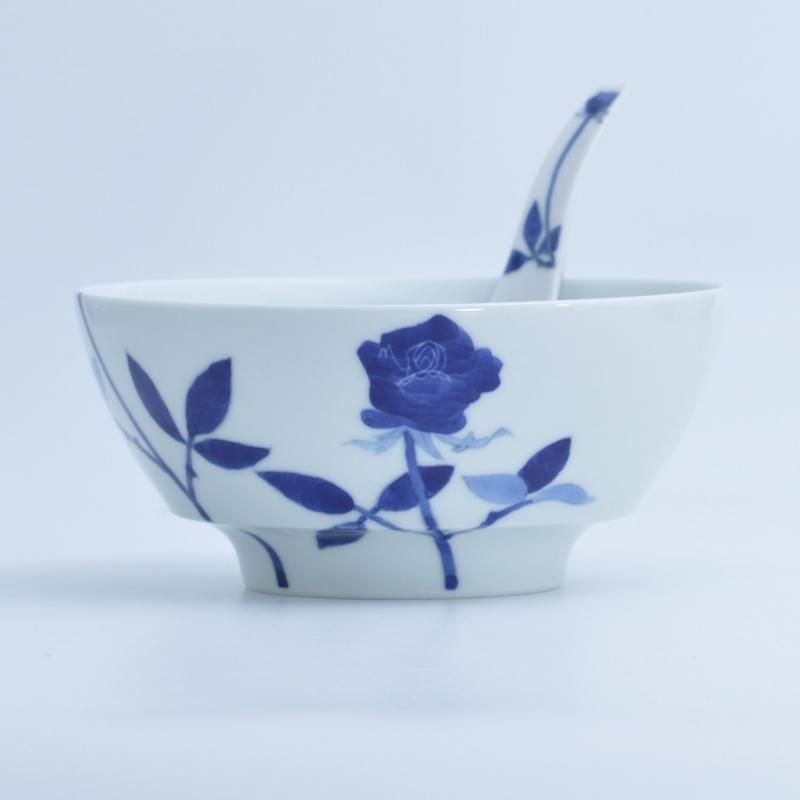 
                  【セット】有田焼【伝平窯】青薔薇 ラーメン鉢・レンゲ セット
                