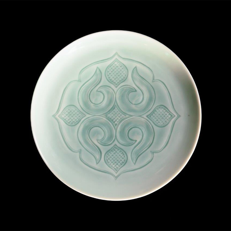 AINU×有田焼 斎藤政輝デザイン 2枚 セット アイヌ 阿寒 民芸品 北海道 雑貨 グッズ 日用品 民芸 伝統 文様 F4F-2578