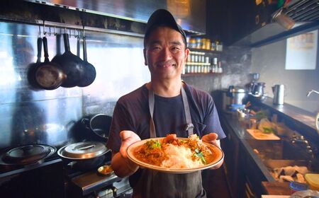 ネゴンボ33監修 所沢牛カレー 200g×3箱セット negombo33 | 埼玉県 所沢市 中辛 カレー スパイシー レトルト レトルトカレー ビーフカレー スパイスカレー 国産 所沢牛 牛肉 見澤