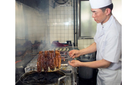 【今だけ肝焼き1パック付き】＜土用丑・お盆にお届け＞ 三河一色産うなぎの炭火焼 3尾 冷凍 創業大正九年 日本料理 小伴天 国産 うなぎ 鰻 ウナギ たれ ギフト 贈り物 ご褒美 簡単調理 蒲焼き う
