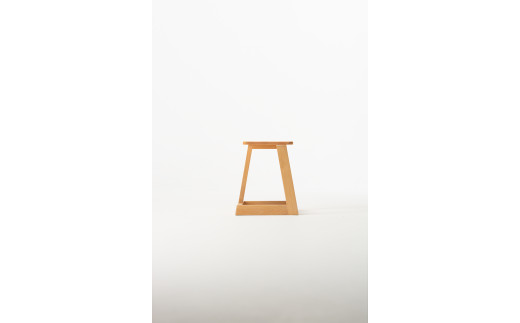 〈大雪木工〉はんの木の家具 スタッキングスツール（板座）◆高島屋選定品◆【99000185】