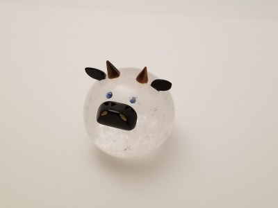 甲州水晶貴石細工 / 天然水晶 干支 (丑）