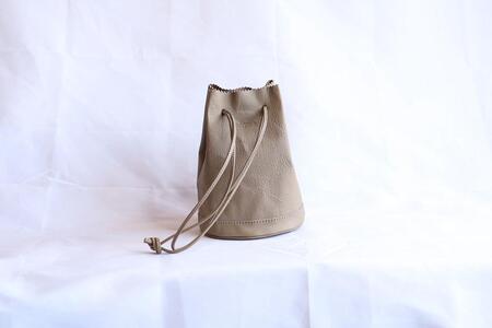 【レザー巾着】Drawstring bag　カラー：Greige