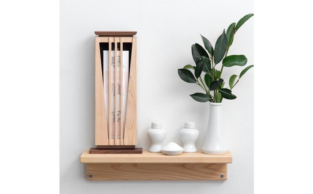 
            MIYA ［高さ33cm］国産ひのき 御札立て 1体用 壁掛け 自立 木製 神棚 お守り 宮型 省スペース ミニ神棚
          