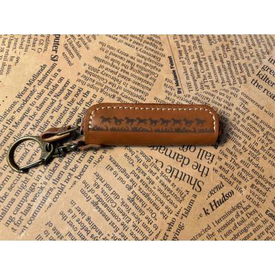 ふるさと納税 栗東市 馬九いくリップケース(ブラウン)