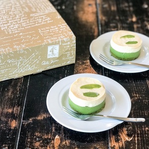a11-011　静岡 抹茶 の 濃厚 チーズ ケーキ