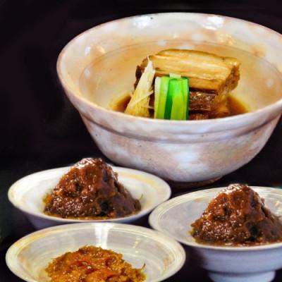 ふるさと納税 指宿市 黒豚角煮・黒豚みそ・鰹みそセット(指宿いわさきホテル)A-425 |  | 02