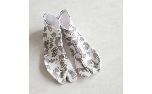 青山足袋（半足袋、商標登録済こはぜ2枚付き）カラー：白色　サイズ：25.5cm