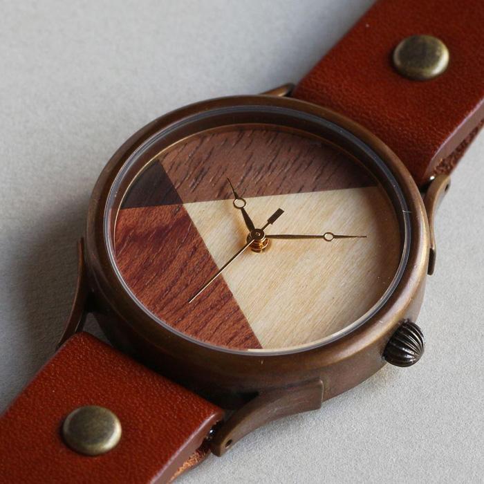【ふるさと納税】4種類のナチュラルウッドを組み合わせて作るハンドメイドウォッチ　Lサイズ　ベルトカラー：茶　WB077L-茶