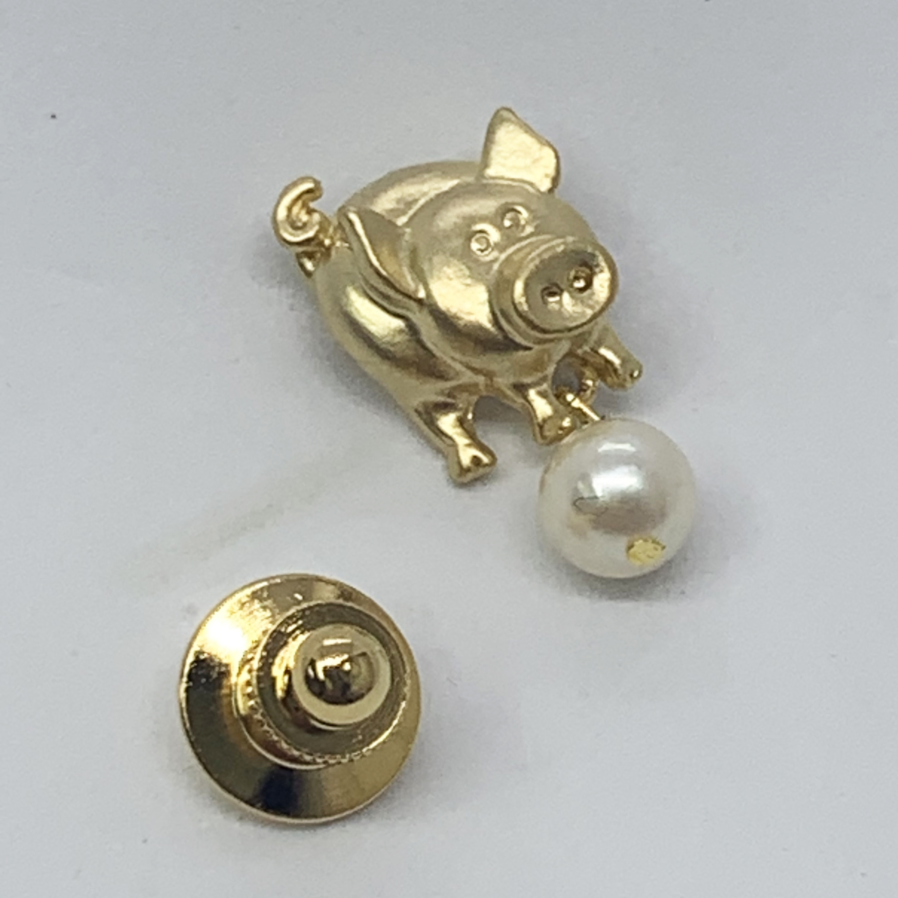 
            5-03三重県産あこや真珠7.０mm金色メッキタックピン
          