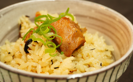 高知県宿毛産の鰤入り濃厚魚介味噌バターカレー＆鰤照焼き釜めし（2個セット）ご当地レトルトカレー ご当地釜めしの素