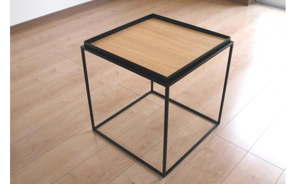 
            トレイテーブル ナラ突板 HBN-032 お部屋に圧迫感のないシンプルデザイン
          